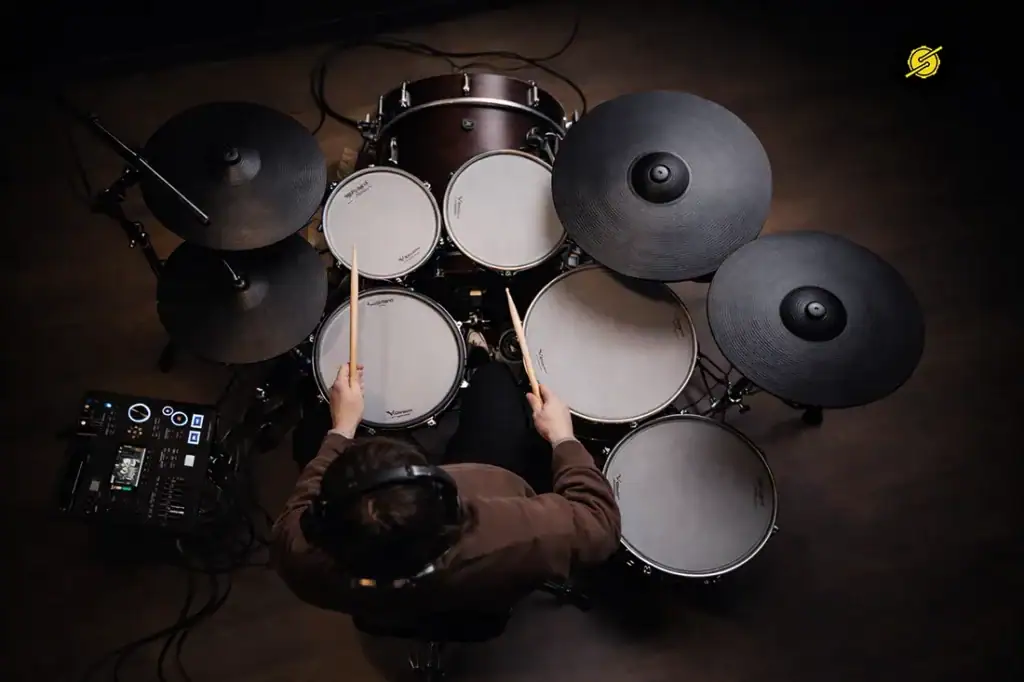 Roland VAD 716