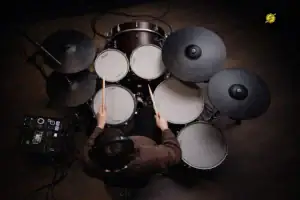 Roland VAD 716