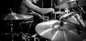 How Online Reviews Help Drummers Choose the Best Gear
